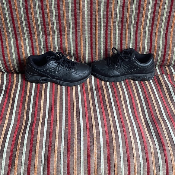 Fila Men's Black Athletic Shoes - Picture 3 of 5
